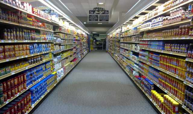 Occhio agli imbrogli: nel negozio fa fede solo il prezzo esposto sullo scaffale